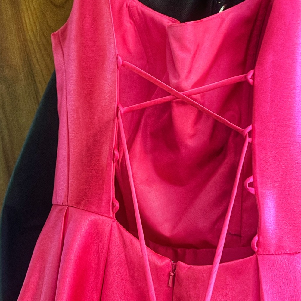 Worn Once. Slight Alterations That Can Be Undone.… - image 3